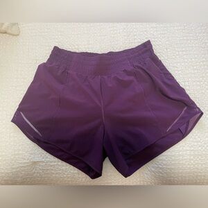Lululemon Hotty Hot 4” High Rise Shorts